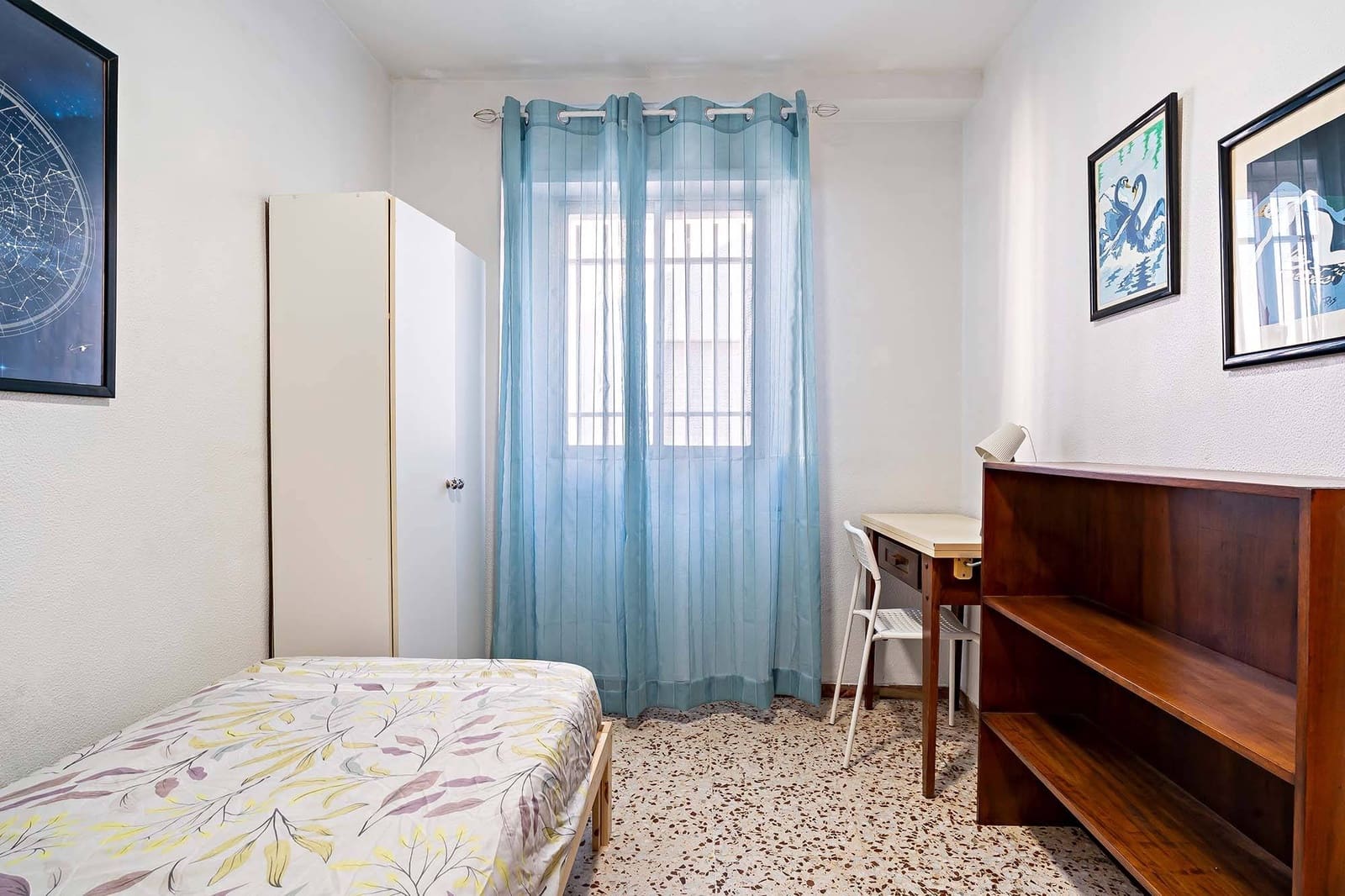 3 soveværelse Lejlighed til leje i Almeria by - € 800 (Ref: 10059158)