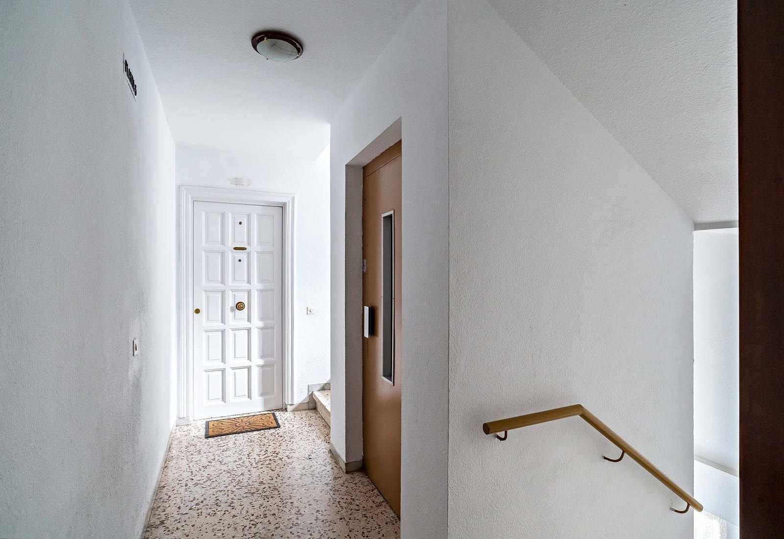 3 soveværelse Lejlighed til leje i Almeria by - € 800 (Ref: 10059158)