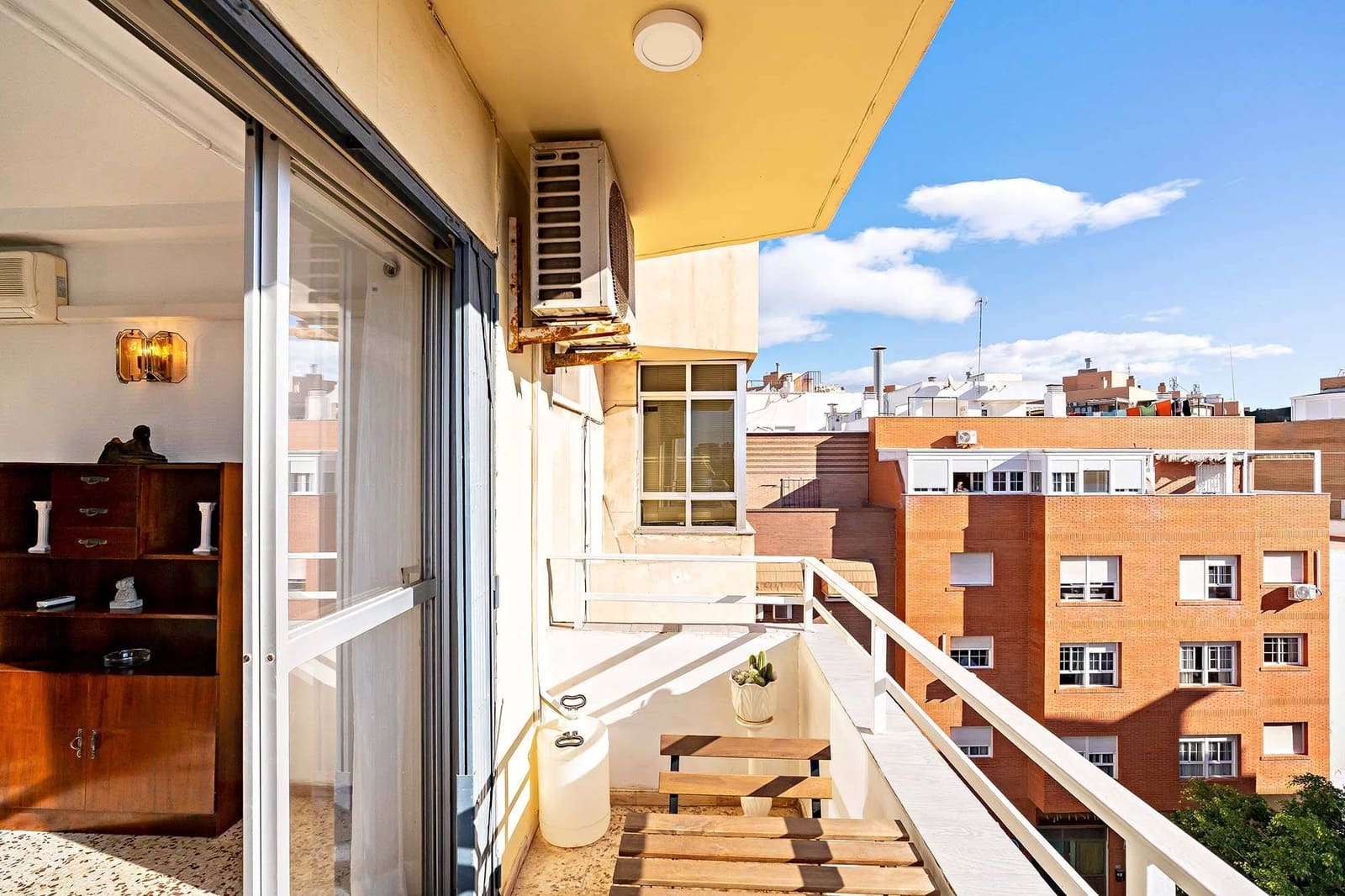 3 soveværelse Lejlighed til leje i Almeria by - € 800 (Ref: 10059158)