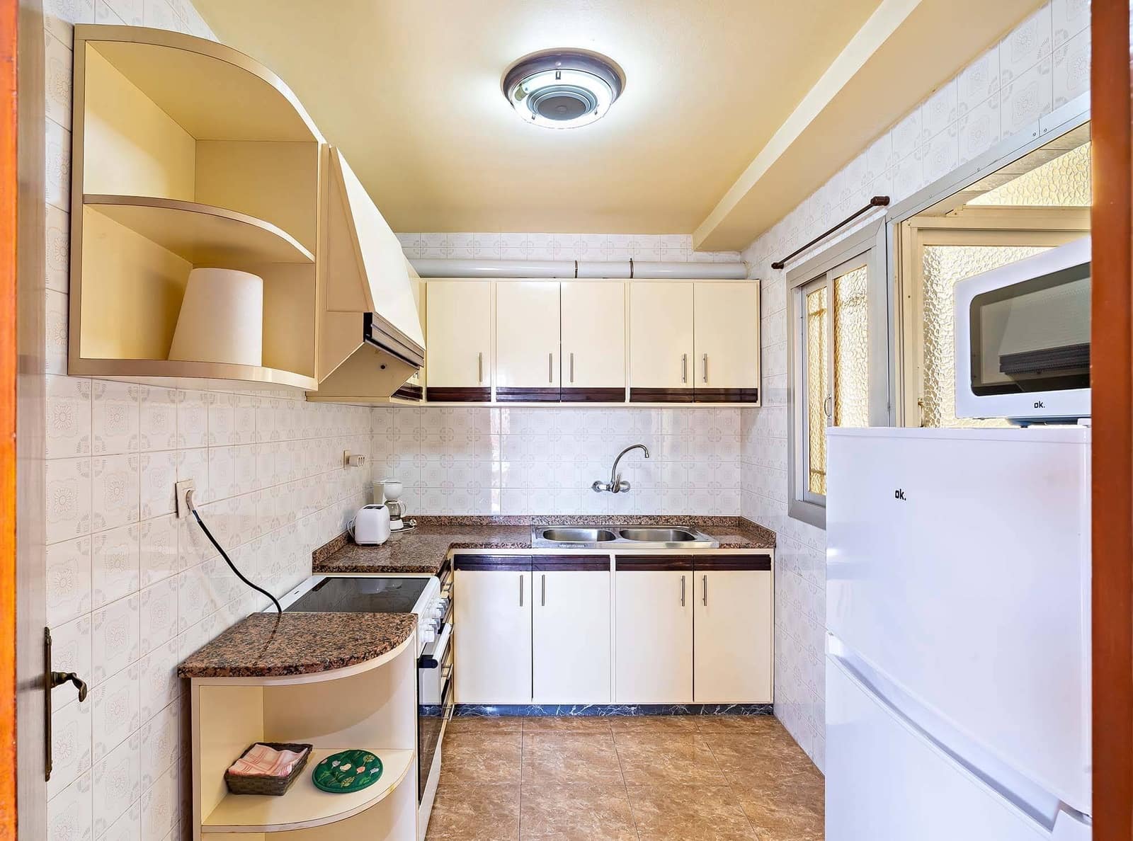 3 soveværelse Lejlighed til leje i Almeria by - € 800 (Ref: 10059158)