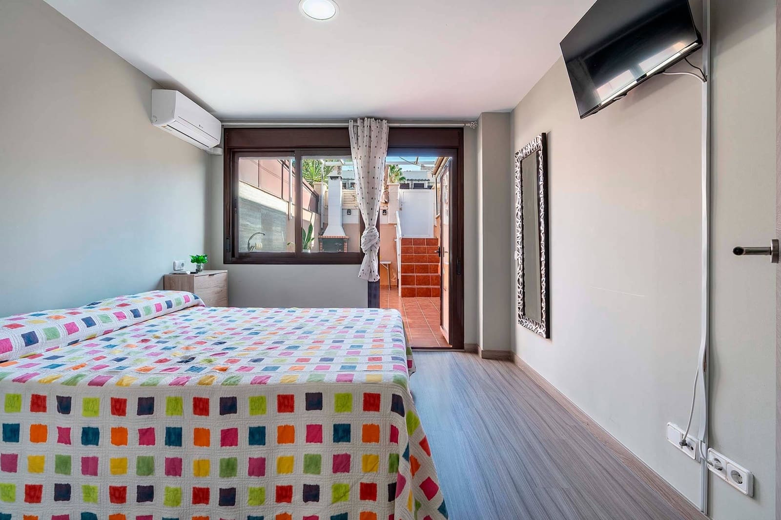 1 sovrum Lägenhet till salu i Almeria stad med pool garage - 195 000 € (Ref: 10062284)
