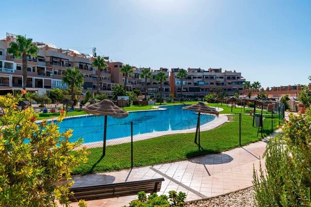 1 sovrum Lägenhet till salu i Almería stad med pool garage - 195 000 € (Ref: 10062284)