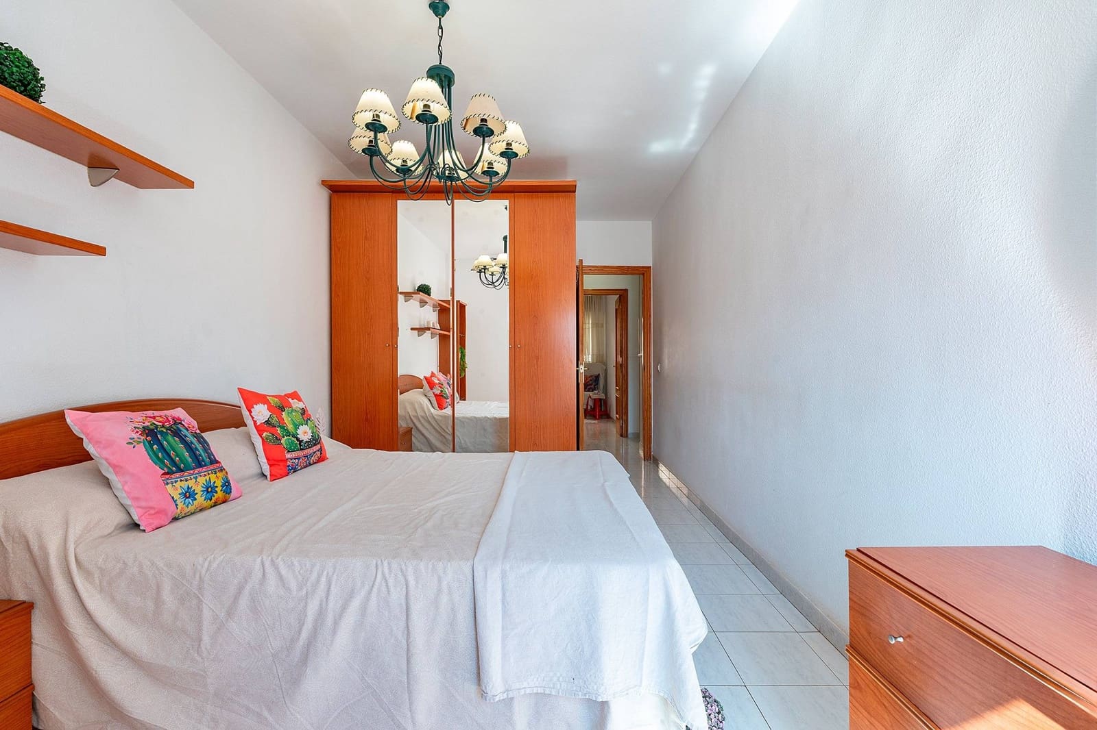 2 slaapkamer Flat te koop in Roquetas de Mar met zwembad garage - € 164.000 (Ref: 10089731)