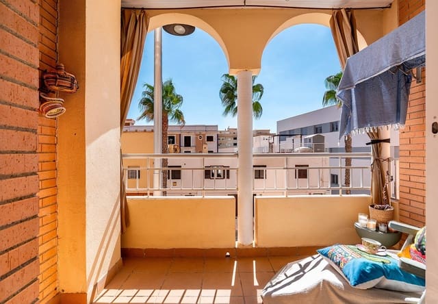 2 slaapkamer Flat te koop in Roquetas de Mar met zwembad garage - € 164.000 (Ref: 10089731)
