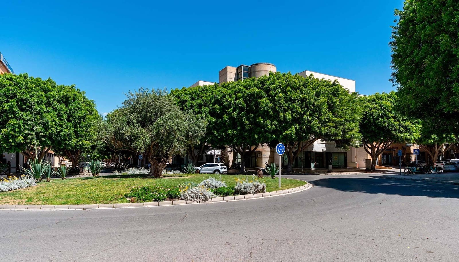 Office for rent in Almeria city - € 780 (Ref: 10094696)
