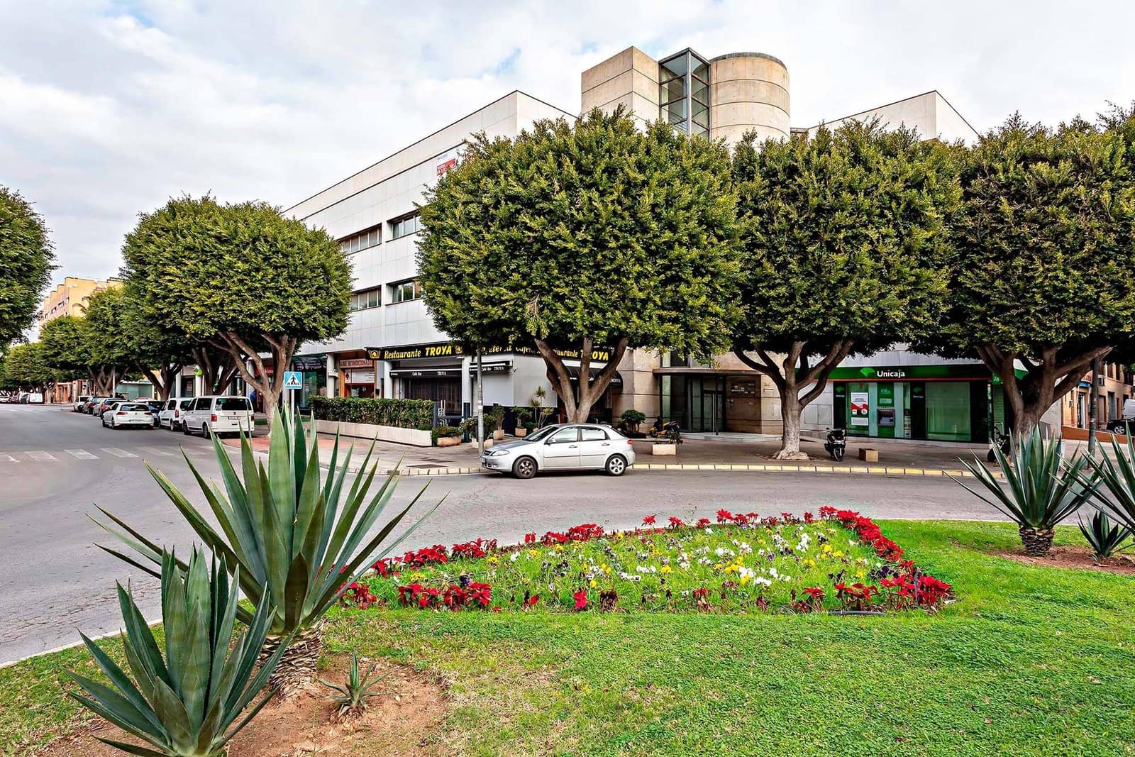 Office for rent in Almeria city - € 780 (Ref: 10094696)
