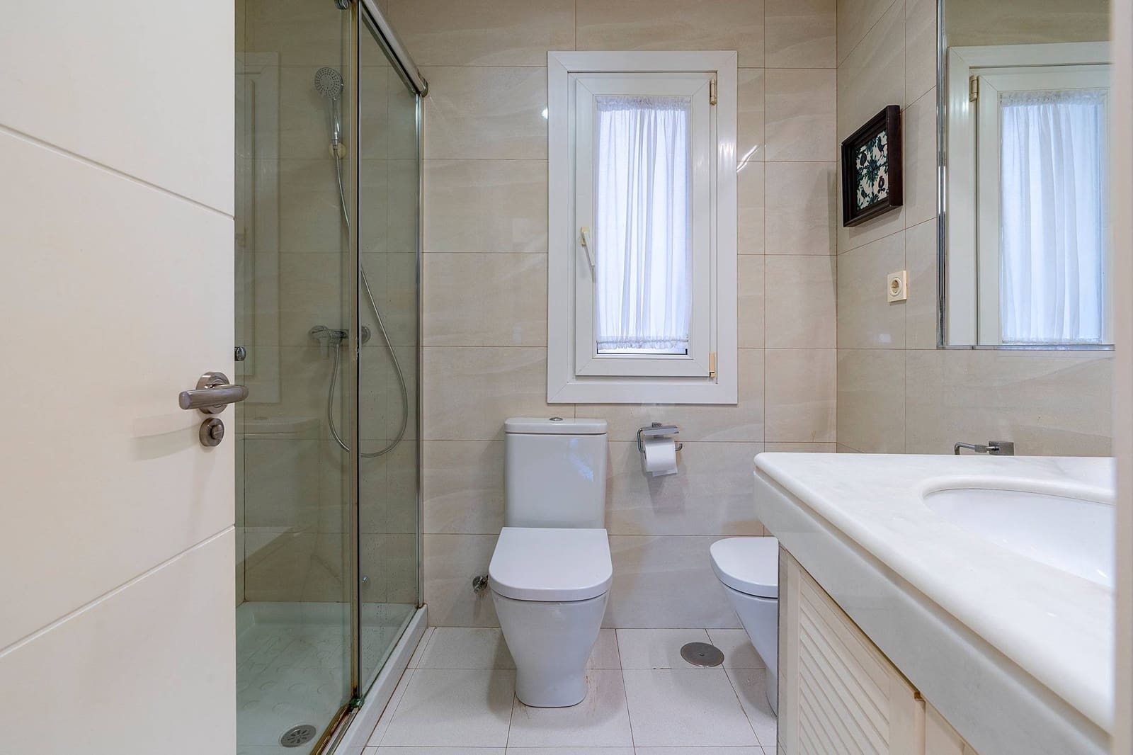 3 slaapkamer Flat te koop in Almeria stad met garage - € 380.000 (Ref: 10098435)