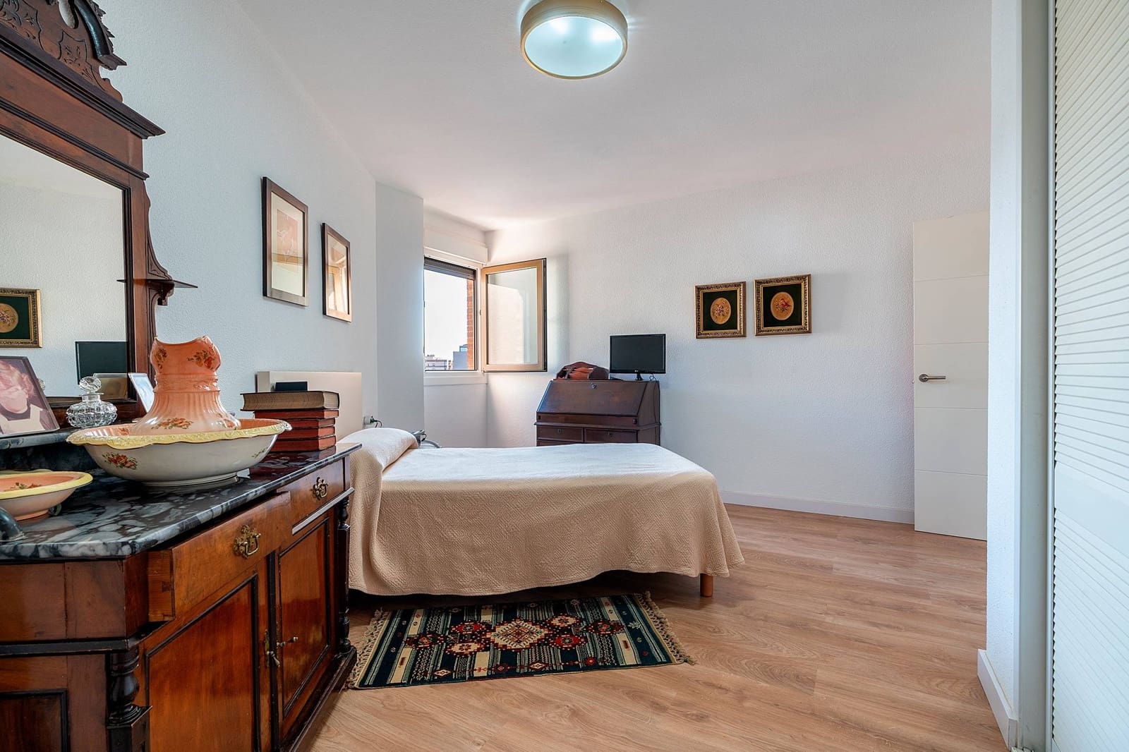 3 slaapkamer Flat te koop in Almeria stad met garage - € 380.000 (Ref: 10098435)