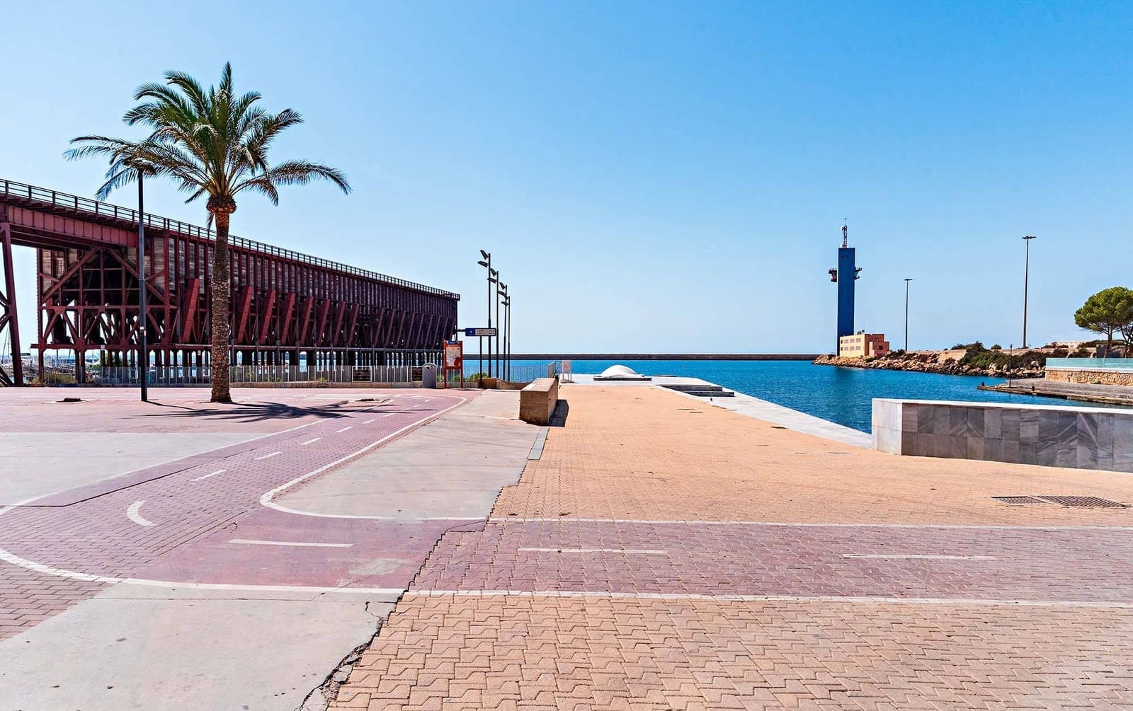 3 slaapkamer Flat te koop in Almeria stad met garage - € 380.000 (Ref: 10098435)