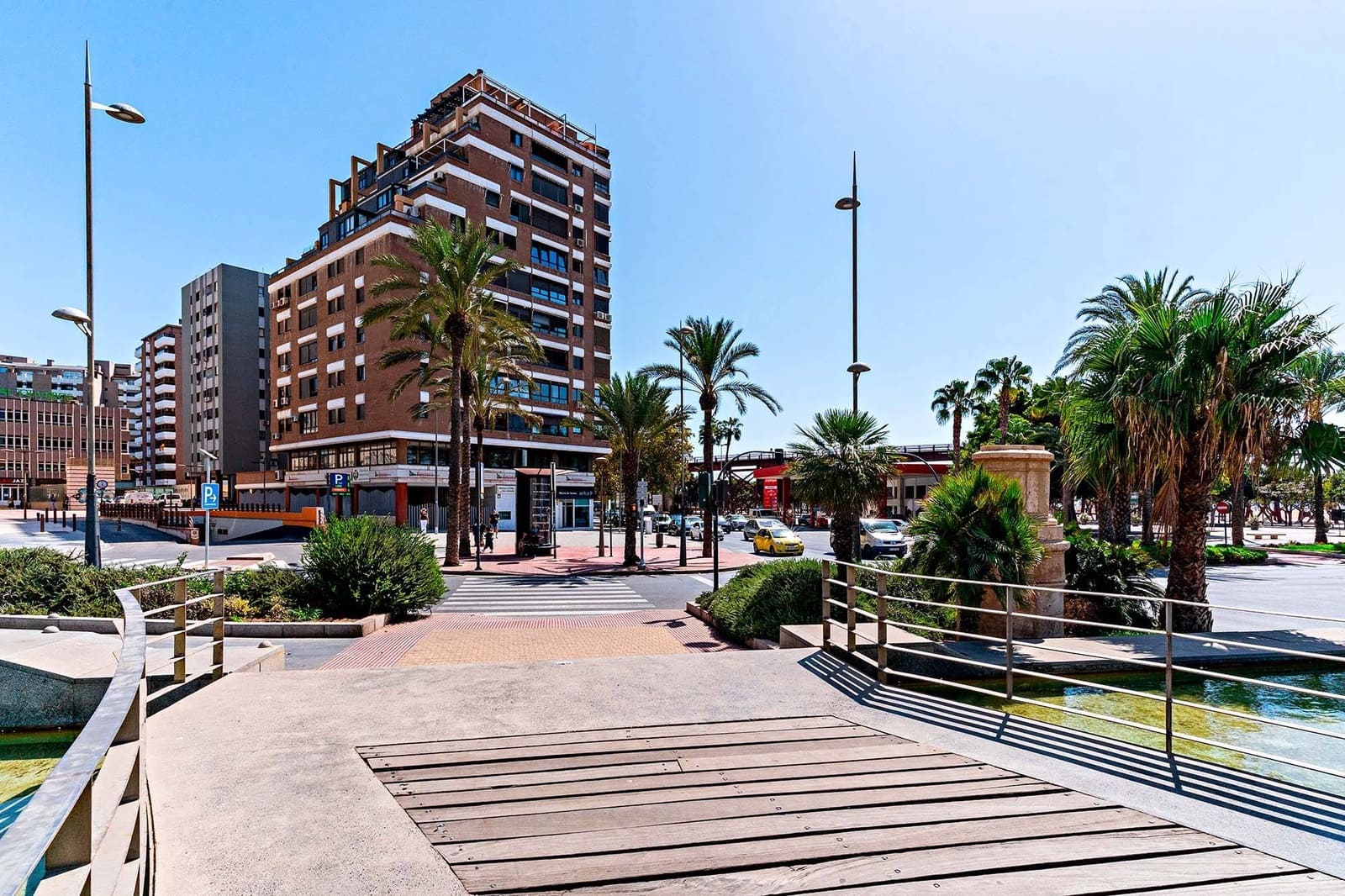 3 slaapkamer Flat te koop in Almeria stad met garage - € 380.000 (Ref: 10098435)