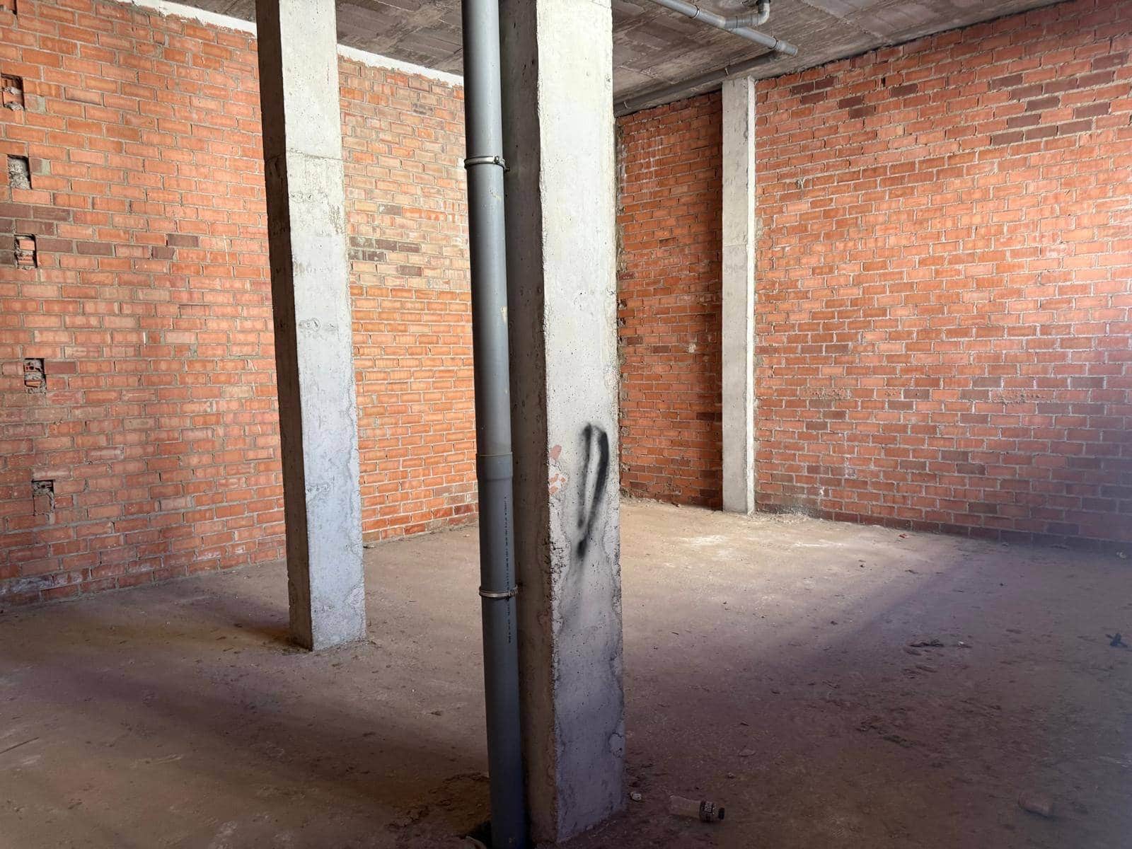 Local Comercial en Almería ciudad en alquiler - 600 € (Ref: 10109699)