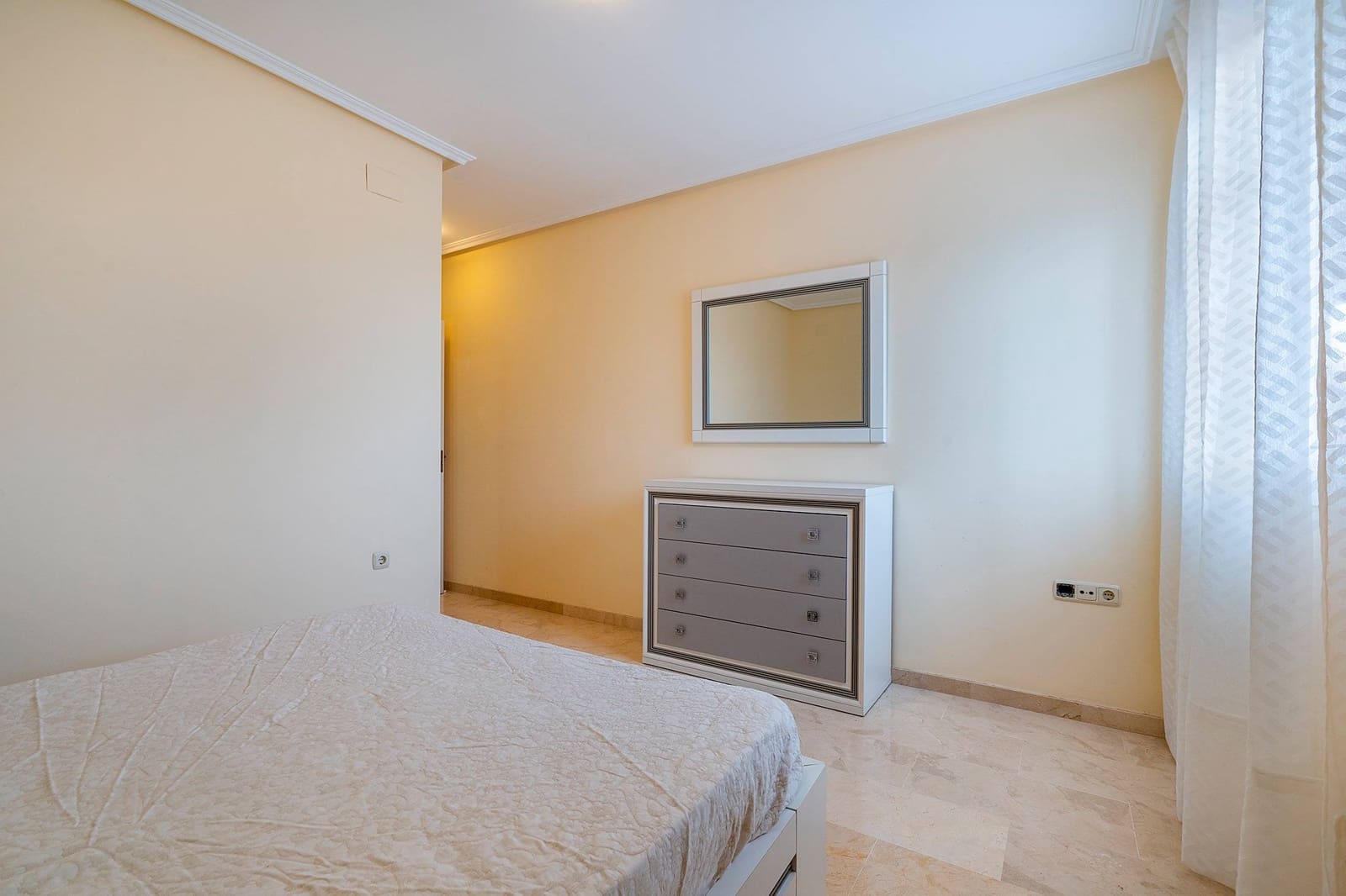 2 quarto Apartamento para arrendar em Roquetas de Mar com piscina garagem - 765 € (Ref: 10120226)