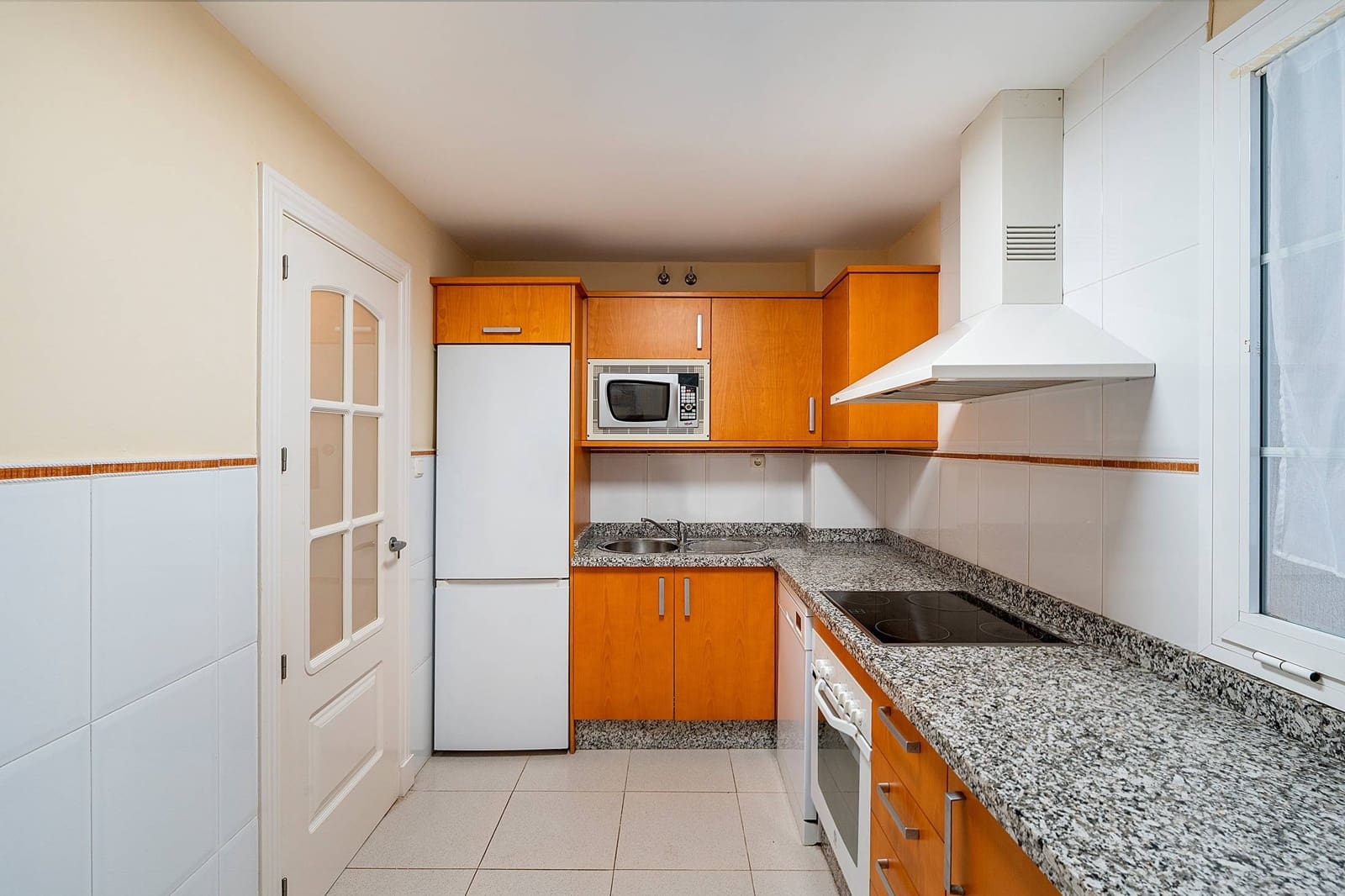 2 quarto Apartamento para arrendar em Roquetas de Mar com piscina garagem - 765 € (Ref: 10120226)