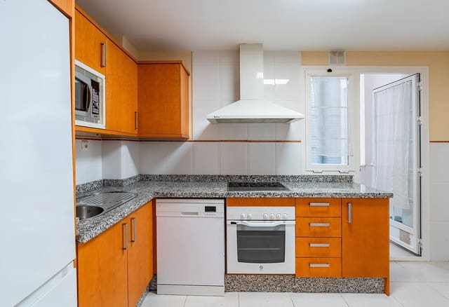2 quarto Apartamento para arrendar em Roquetas de Mar - 765 € (Ref: 10120226)