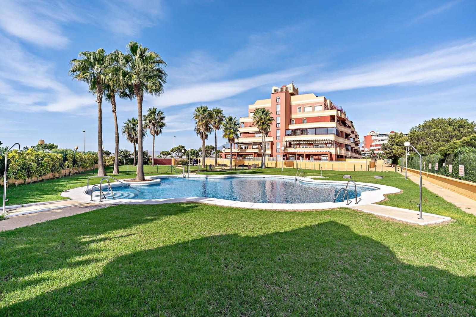 2 quarto Apartamento para arrendar em Roquetas de Mar com piscina garagem - 765 € (Ref: 10120226)