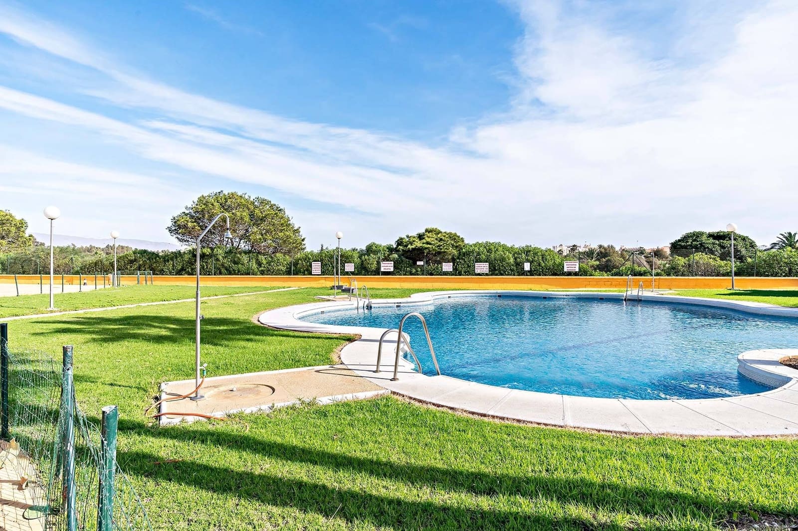 2 quarto Apartamento para arrendar em Roquetas de Mar com piscina garagem - 765 € (Ref: 10120226)