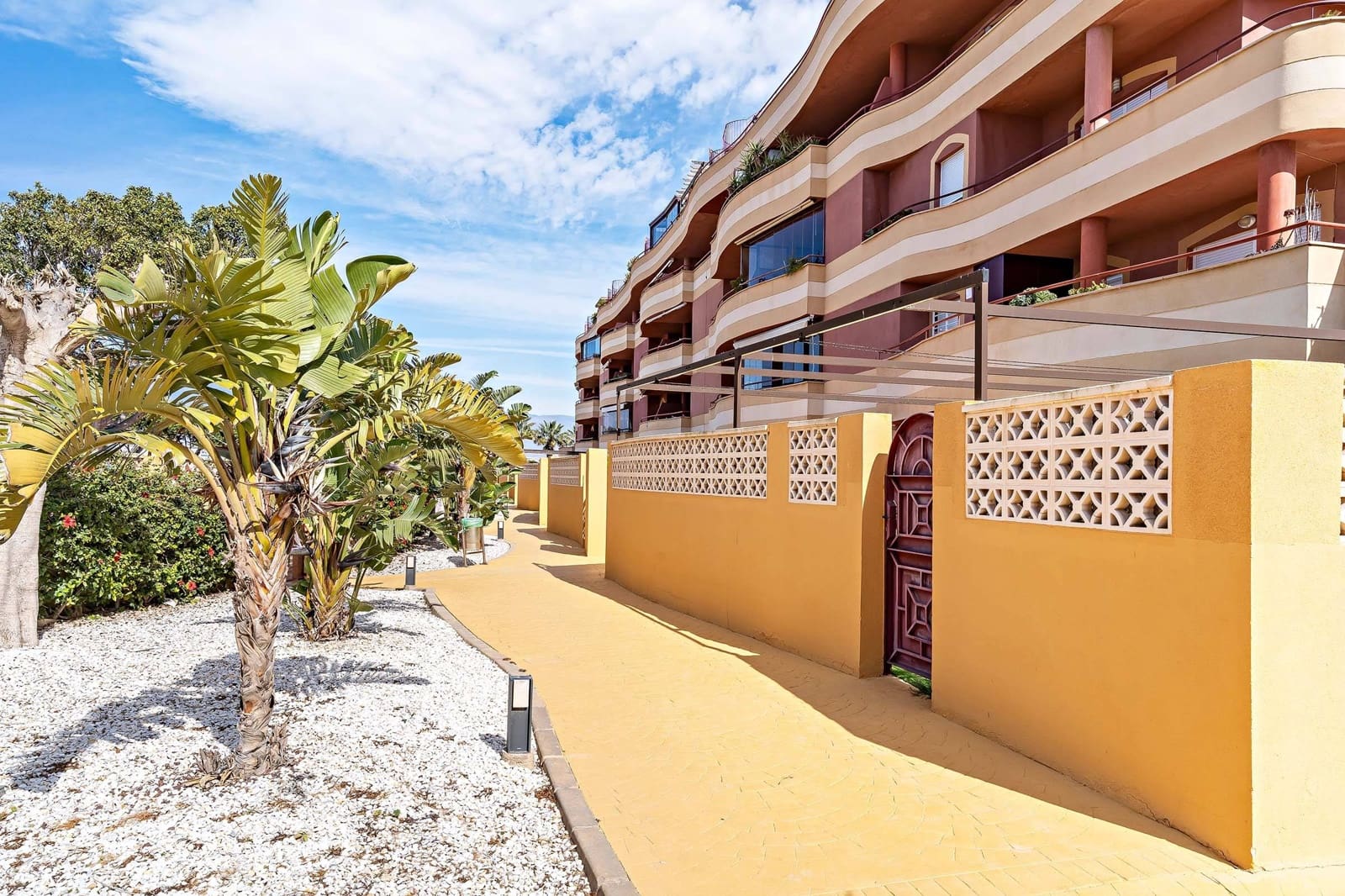 2 quarto Apartamento para arrendar em Roquetas de Mar com piscina garagem - 765 € (Ref: 10120226)