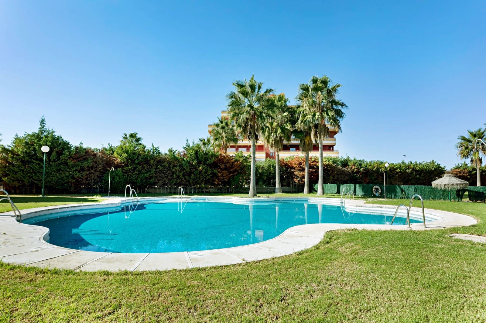 2 quarto Apartamento para arrendar em Roquetas de Mar com piscina garagem - 765 € (Ref: 10120226)