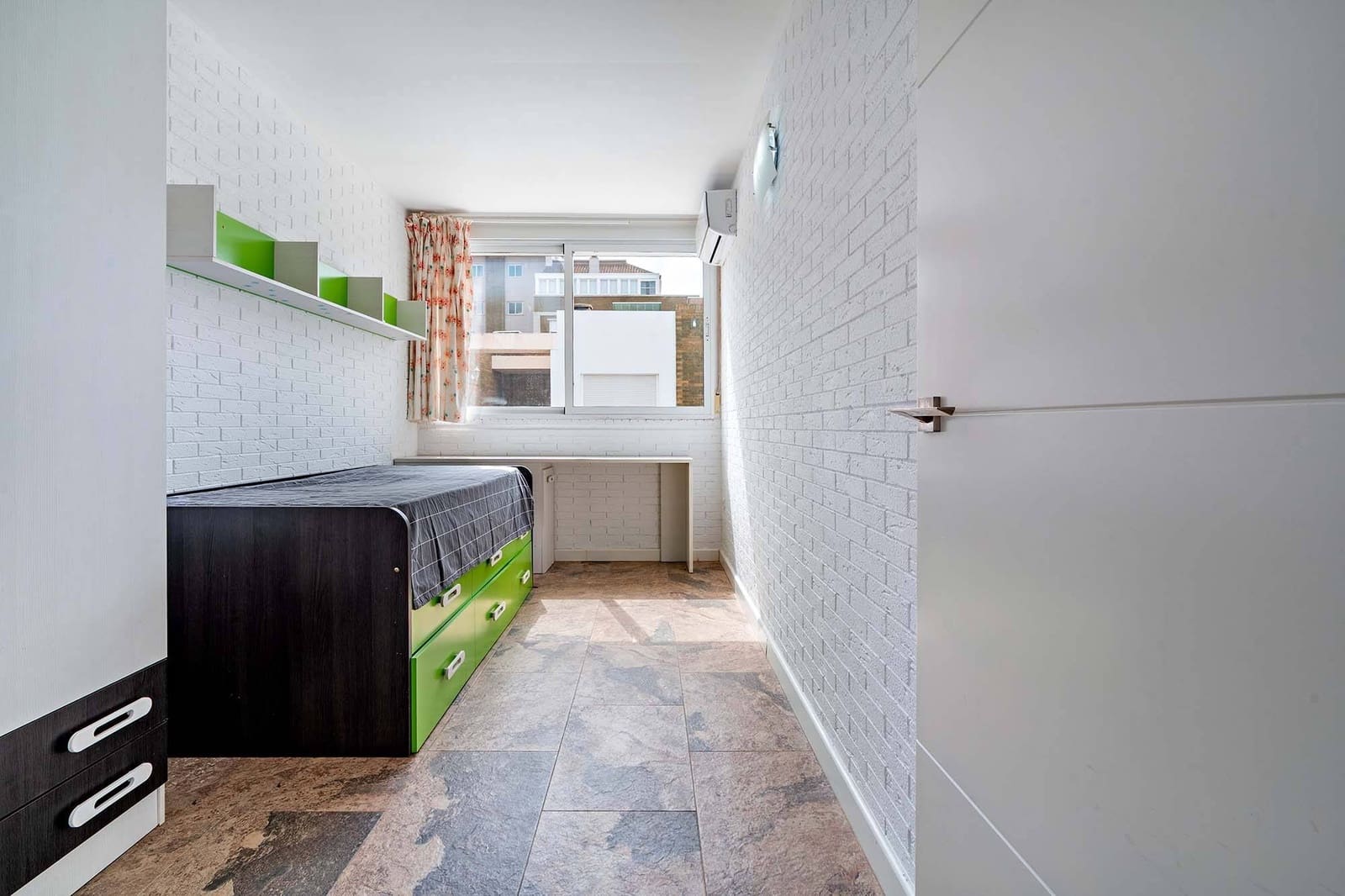 3 soveværelse Rækkehus til leje i Roquetas de Mar med swimmingpool garage - € 1.300 (Ref: 10147147)