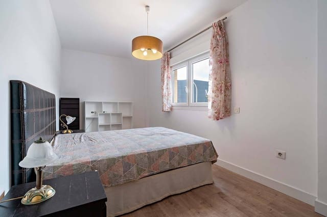 3 soveværelse Rækkehus til leje i Roquetas de Mar med swimmingpool garage - € 1.300 (Ref: 10147147)