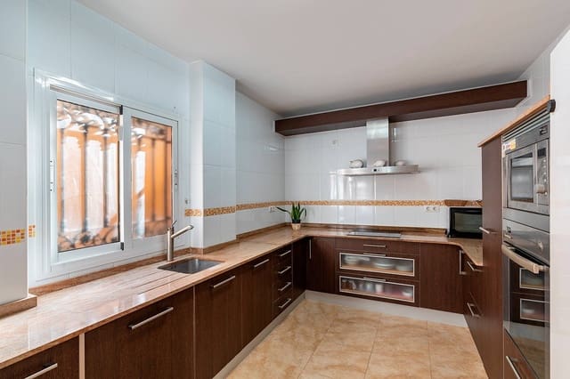 3 slaapkamer Rijtjeshuis te koop in Pechina met garage - € 185.000 (Ref: 10159734)