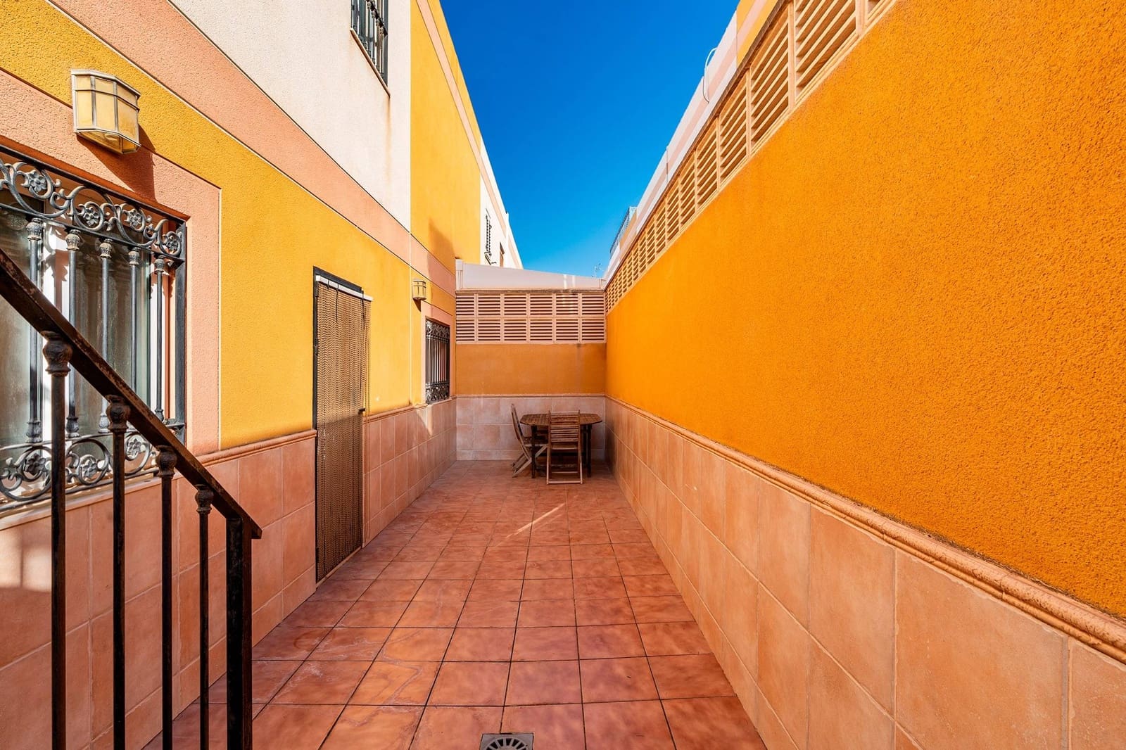 3 slaapkamer Rijtjeshuis te koop in Pechina met garage - € 185.000 (Ref: 10159734)