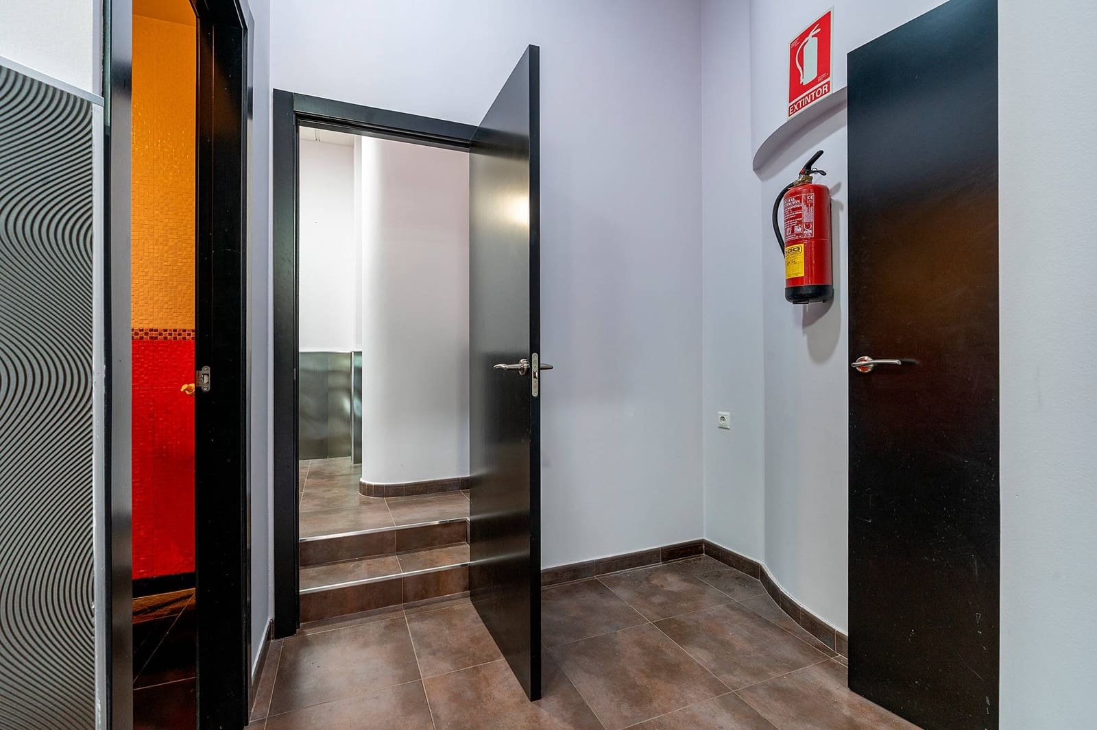 Commerciale da affittare in Retamar - 700 € (Rif: 10180634)