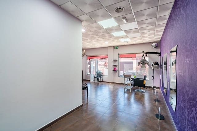 Commerciale da affittare in Retamar, Almería città - 700 € (Rif: 10180634)