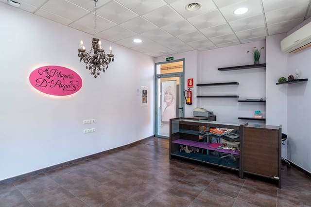 Commerciale da affittare in Retamar, Almería città - 700 € (Rif: 10180634)