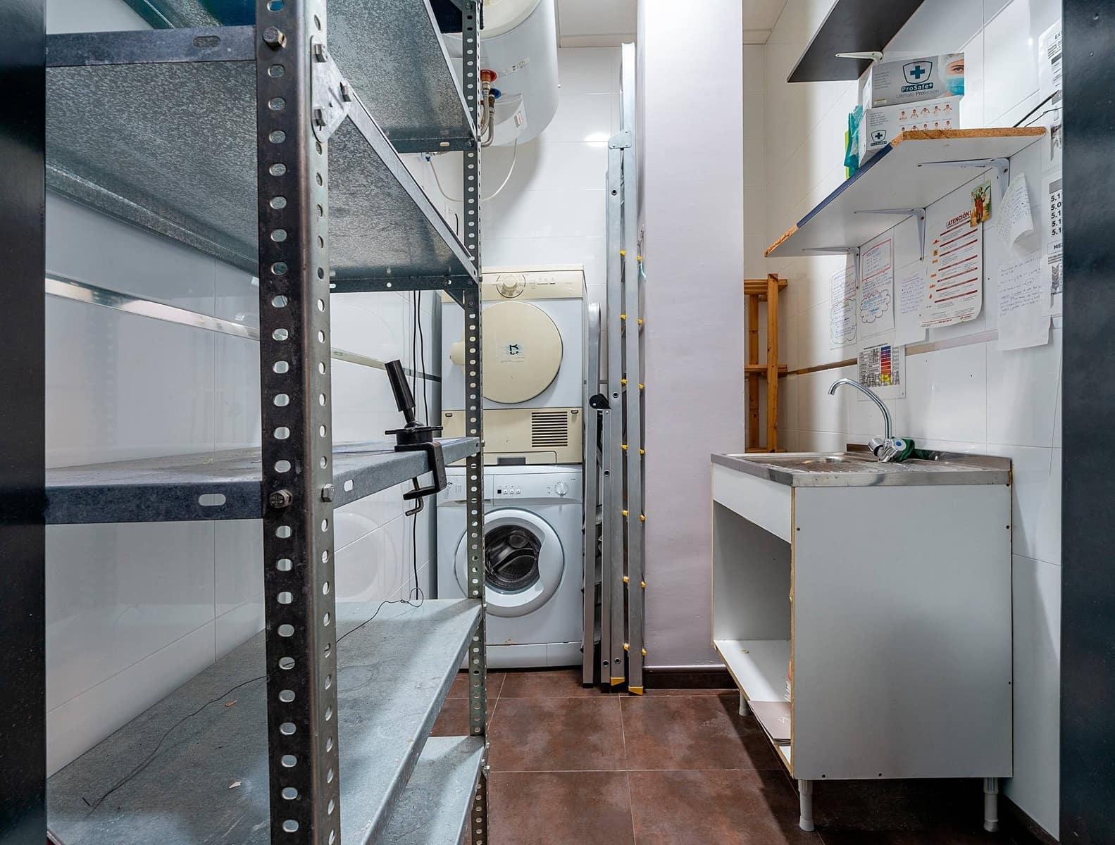 Commerciale da affittare in Retamar - 700 € (Rif: 10180634)
