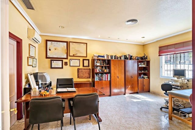 Commercial for rent in Aguadulce (Almeria), Roquetas de Mar - € 1,100 (Ref: 8077279)