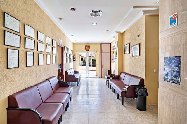 Commercial for rent in Aguadulce (Almeria), Roquetas de Mar - € 1,100 (Ref: 8077279)