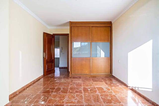 5 soverom Villa til salgs i Aguadulce (Almeria), Roquetas de Mar med svømmebasseng garasje - € 420 000 (Ref: 8099801)