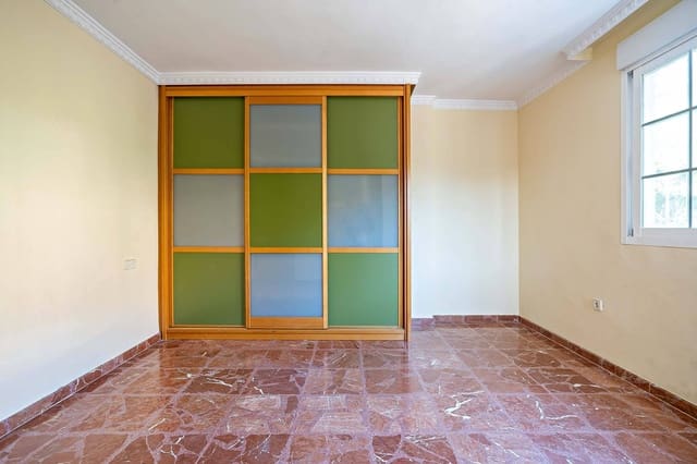 5 soverom Villa til salgs i Aguadulce (Almeria), Roquetas de Mar med svømmebasseng garasje - € 420 000 (Ref: 8099801)