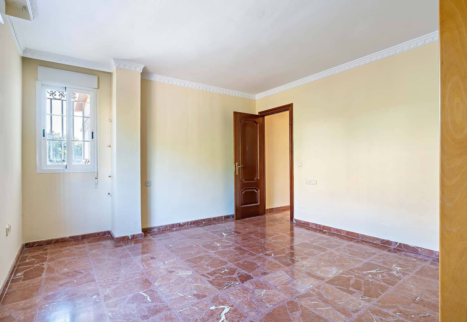 5 bedroom Villa for sale in Aguadulce (Almeria) with pool garage - € 420,000 (Ref: 8099801)