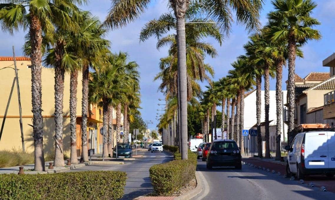 Erhverv til salg i Roquetas de Mar - € 70.000 (Ref: 8131202)