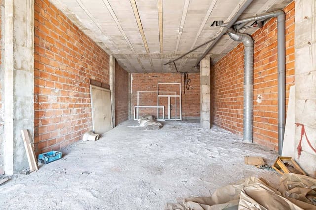 Kaupallinen myytävänä paikassa Roquetas de Mar - 70 000 € (Ref: 8131202)