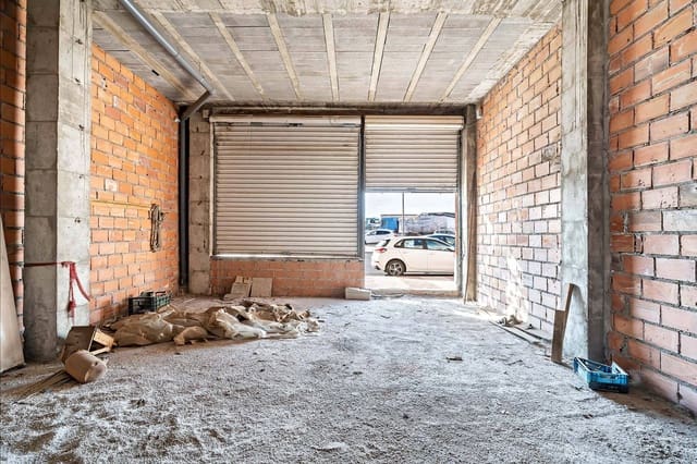 Kaupallinen myytävänä paikassa Roquetas de Mar - 70 000 € (Ref: 8131202)