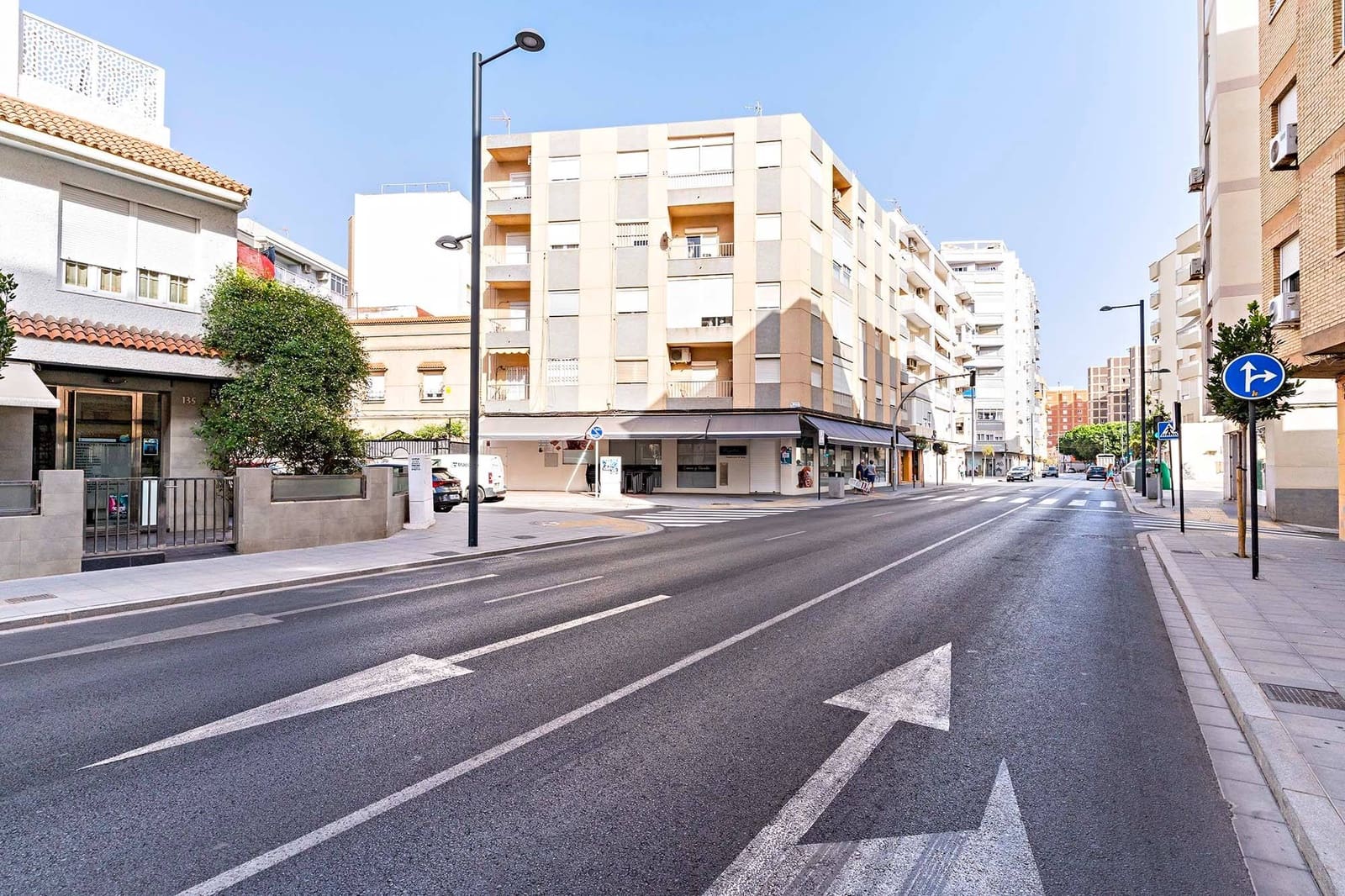 2 soverom Kommersiell til salgs i Almeria by - € 90 000 (Ref: 8454941)