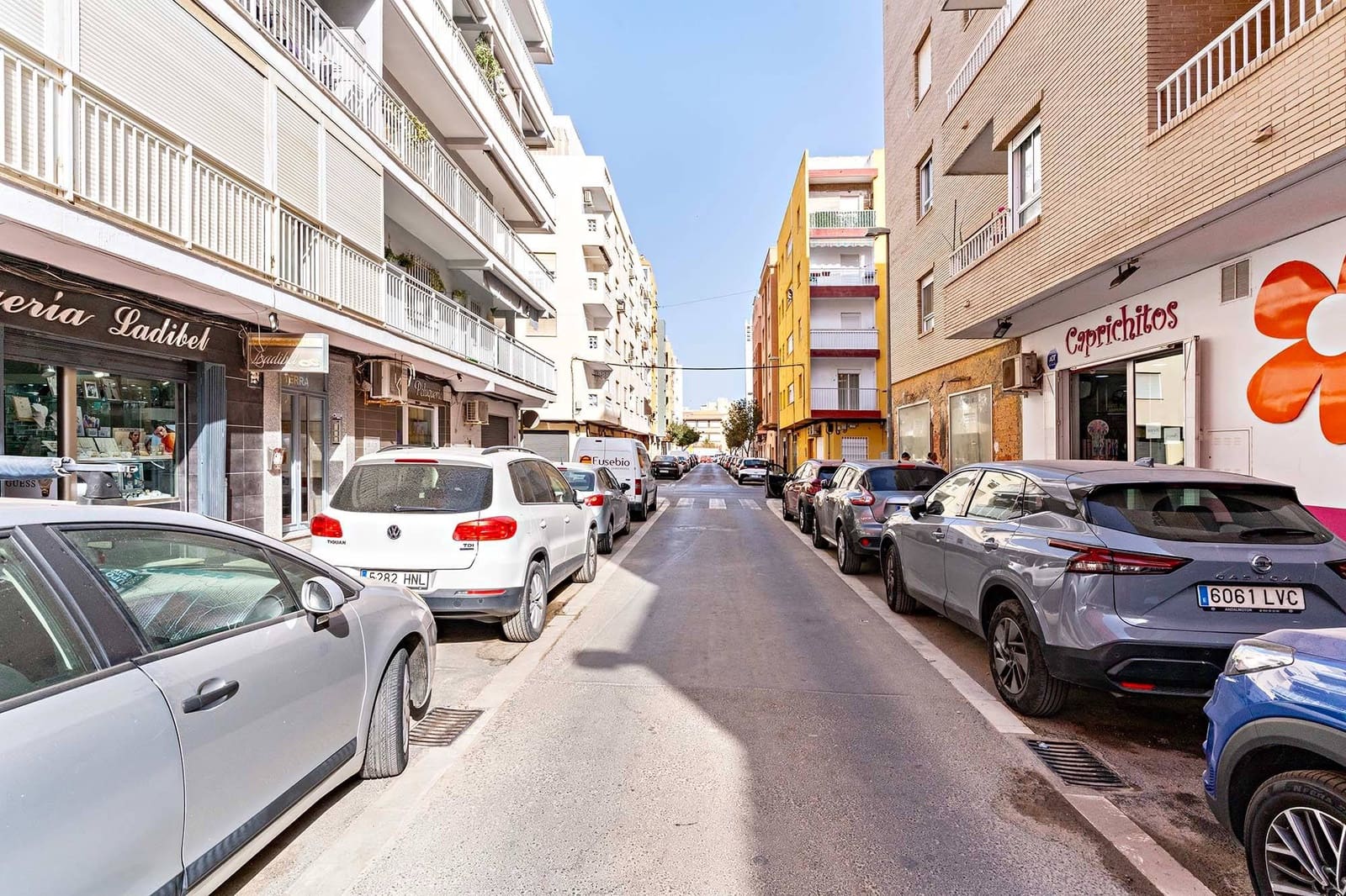 2 soverom Kommersiell til salgs i Almeria by - € 90 000 (Ref: 8454941)