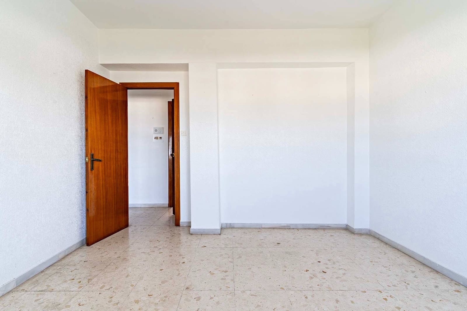 4 soverom Leilighet til salgs i Balanegra - € 150 000 (Ref: 8480917)