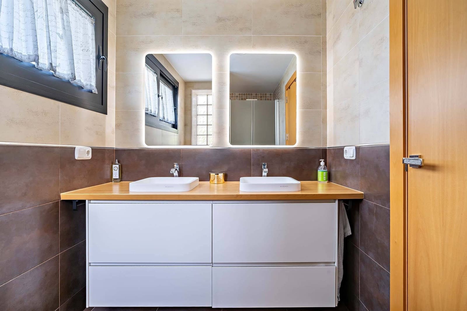 3 makuuhuone Rivitalo myytävänä paikassa Huercal de Almeria mukana uima-altaan - 580 000 € (Ref: 8533856)