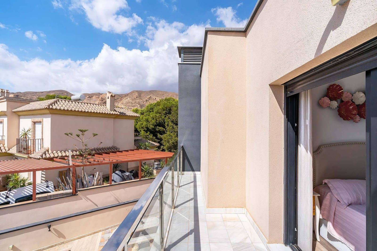 3 makuuhuone Rivitalo myytävänä paikassa Huercal de Almeria mukana uima-altaan - 580 000 € (Ref: 8533856)