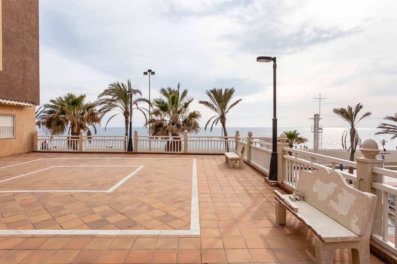 3 makuuhuone Asunto vuokrattavana paikassa Almeria kaupunki - 850 € (Ref: 8636444)