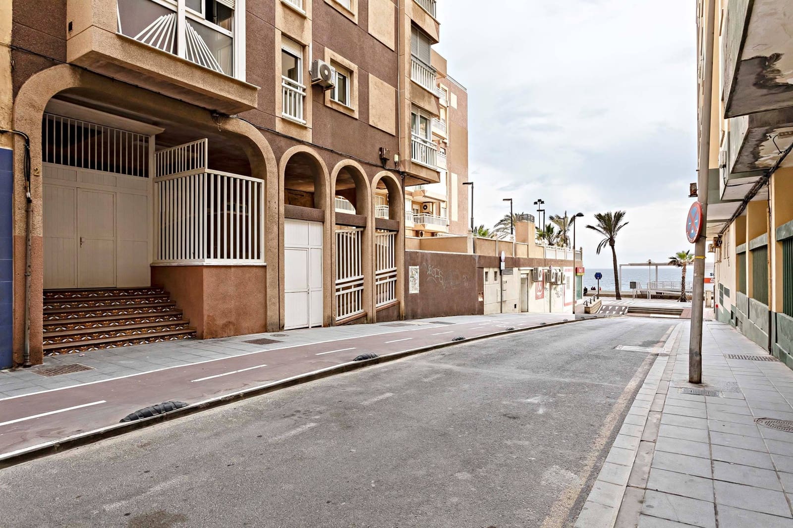 3 makuuhuone Asunto vuokrattavana paikassa Almeria kaupunki - 850 € (Ref: 8636444)