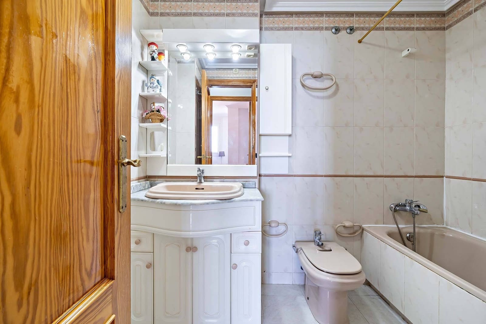 3 makuuhuone Asunto vuokrattavana paikassa Almeria kaupunki - 850 € (Ref: 8636444)