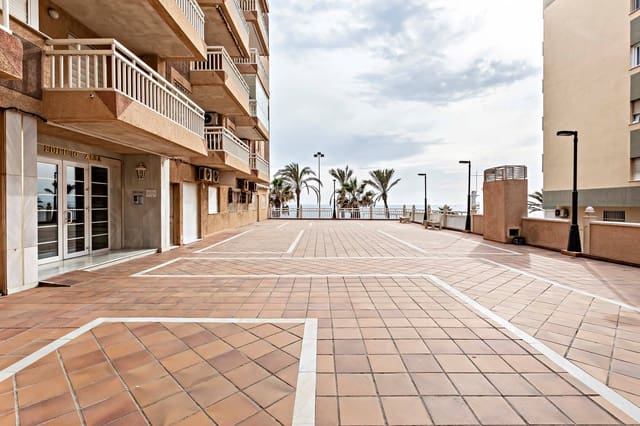 3 soveværelse Lejlighed til leje i Ciudad Jardín - Tagarete - El Zapillo, Almería by - € 850 (Ref: 8636444)