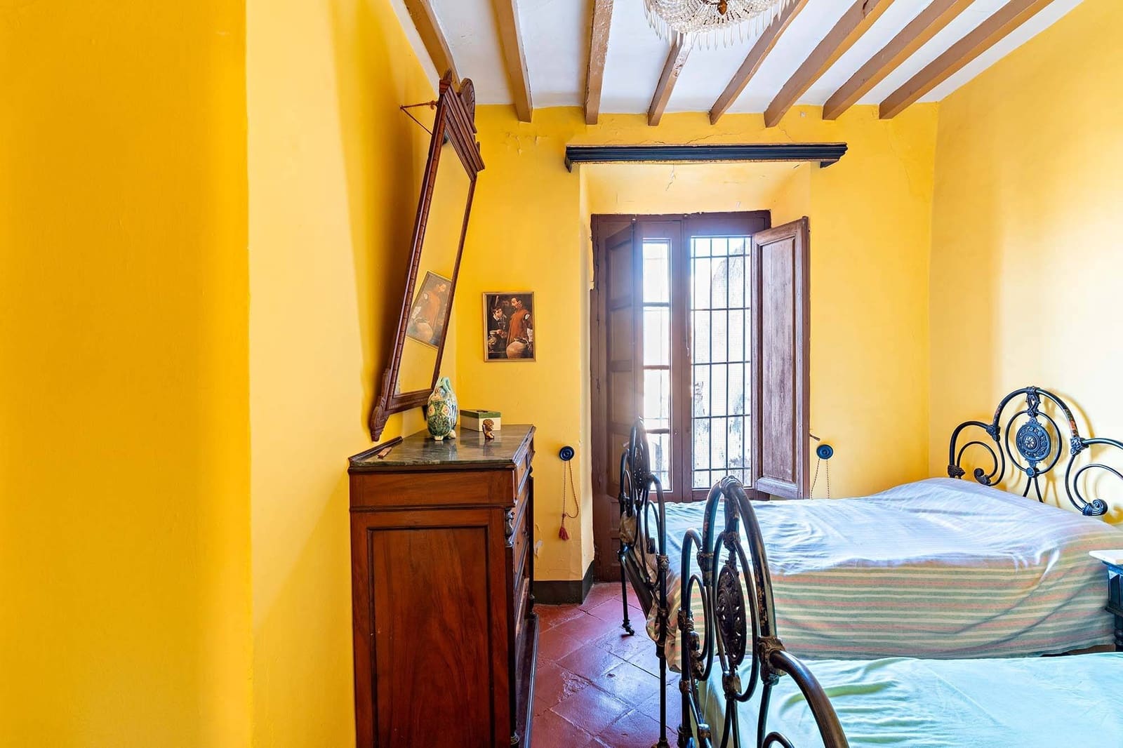 10 soveværelse Byhus til salg i Berja med garage - € 265.000 (Ref: 8789662)