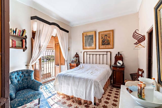 10 soveværelse Byhus til salg i Berja med garage - € 265.000 (Ref: 8789662)