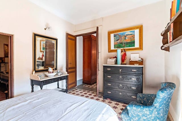 10 soveværelse Byhus til salg i Berja med garage - € 265.000 (Ref: 8789662)